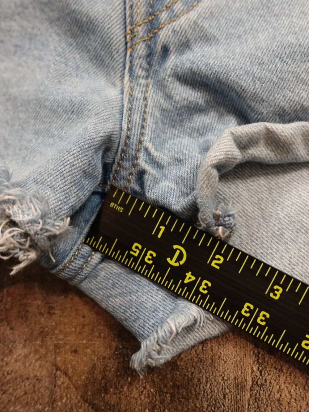 Levi’s 501 Denim Cutoff Shorts Women’s W30 Light Wash Frayed Hem‎ High Rise